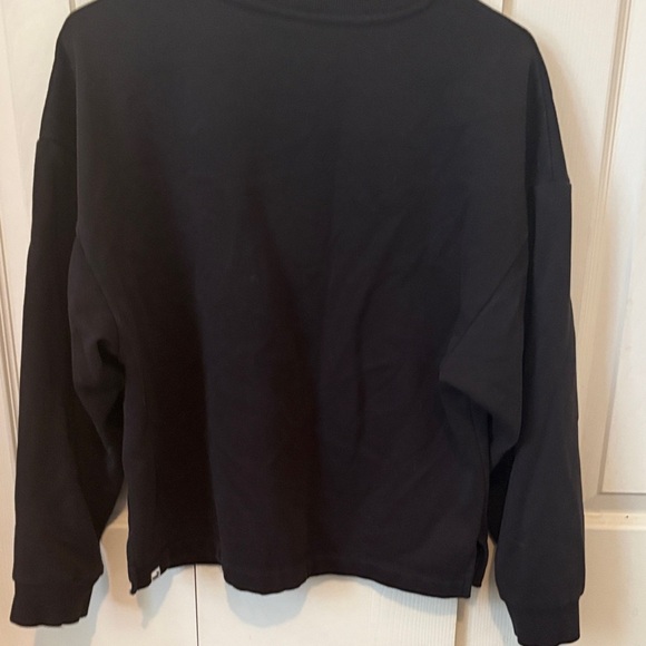 Puma Classic Black Crewneck - Picture 3 of 9